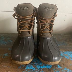 🎉SOLD🎉Saltwater duck boots